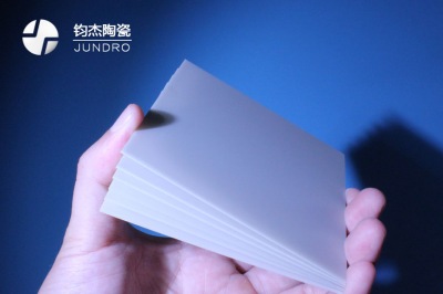 氮化鋁陶瓷基板在LED封裝上的應用 氮化鋁陶瓷基板在LED封裝上的應用